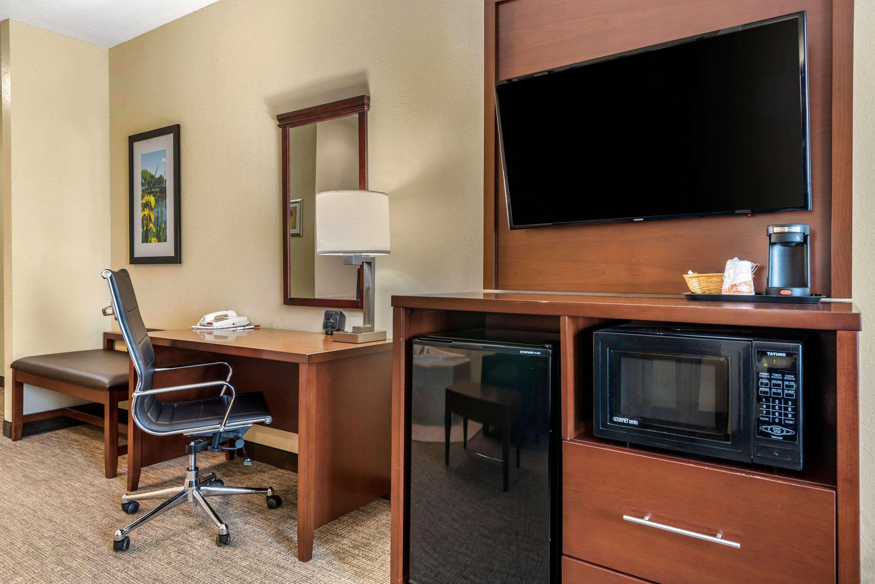 Comfort Suites Dayton-Wright Patterson Zewnętrze zdjęcie